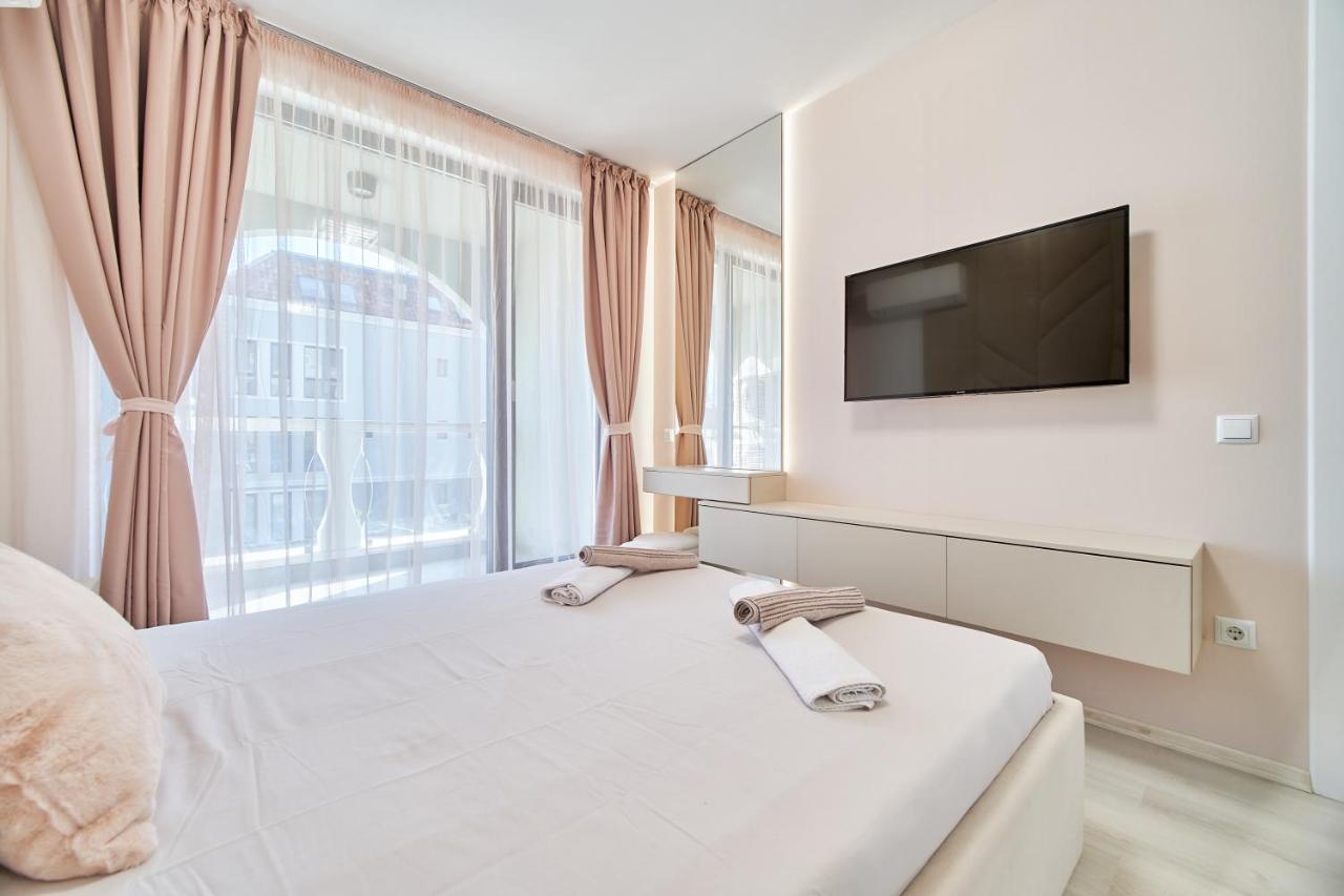 Mediterranea Complex - Luxury Apartment With Sea & Pool View! Varna Exterior photo